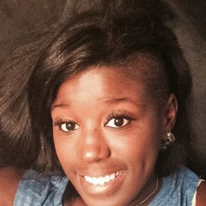 Meet your Posher, Anika